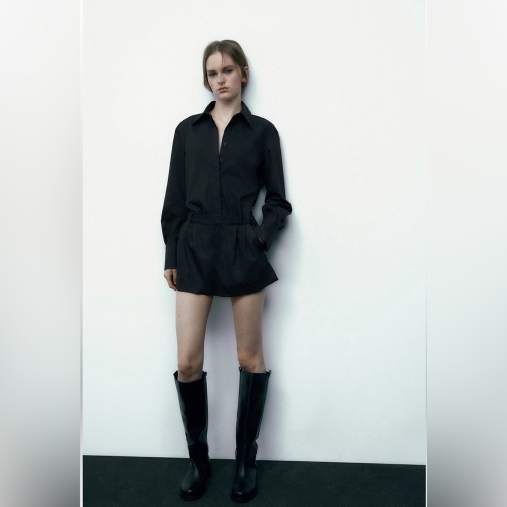 Zara SHIRT STYLE SHORT JUMPSUIT.
Black. Size XL. New with Tags.
